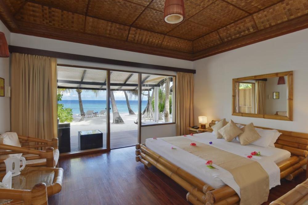 content/hotel/Angaga Island Resort/Accommodation/Superior Beach Bungalow/AngagaIsland-Acc-SuperiorBeachBungalow-01.jpg